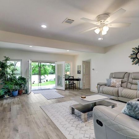 האמבל Kingwood Cottage - 10 Mins From Iah - Lake Front מראה חיצוני תמונה