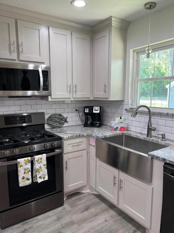האמבל Kingwood Cottage - 10 Mins From Iah - Lake Front מראה חיצוני תמונה
