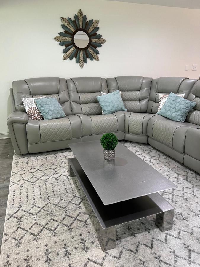 האמבל Kingwood Cottage - 10 Mins From Iah - Lake Front מראה חיצוני תמונה